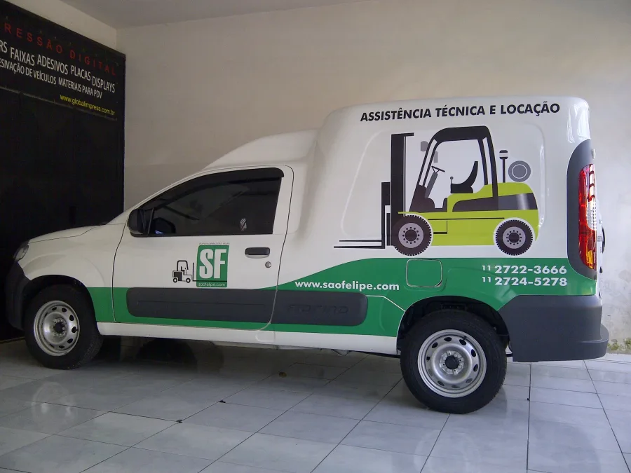 Adesivação de frota comercial