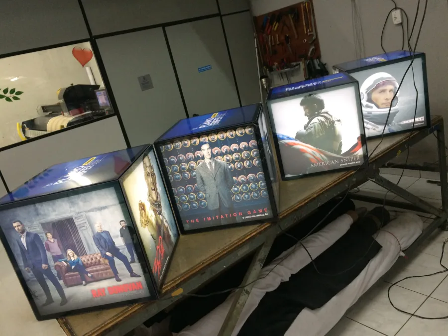 Projeto especial em acrílico e LED